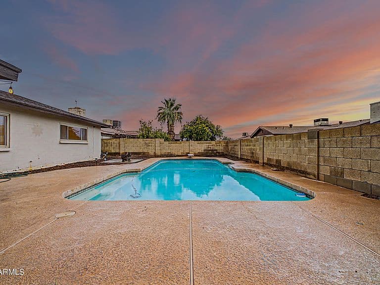 5432 W Dahlia Drive photo 3