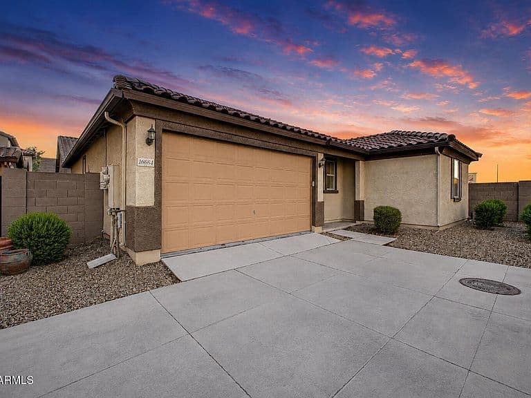 16664 W JENAN Drive photo 4