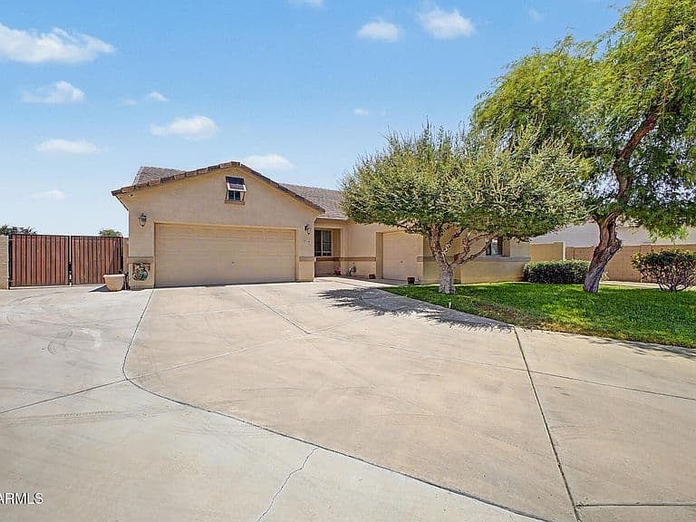 1300 E BOSI Court photo 1