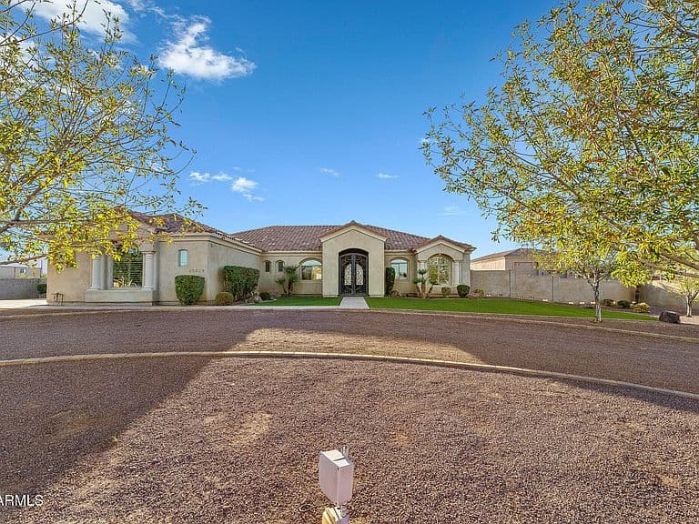 25824 S 194TH Street photo 3