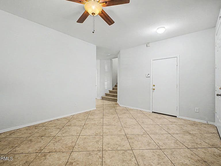 45449 W TUCKER Road photo 3