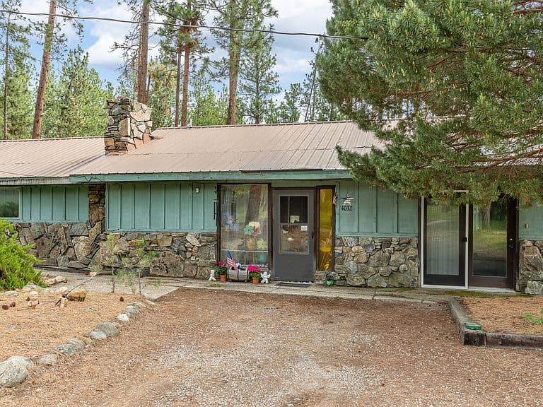 4030 Larkspur Ln photo 3