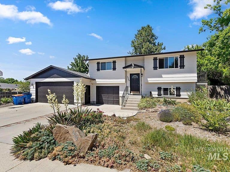 7428 W Snohomish St photo 1