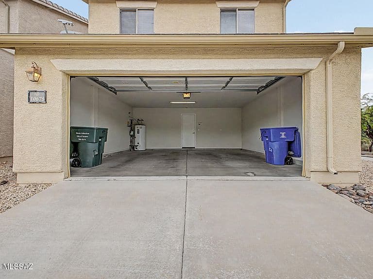 10675 E Singing Canyon Dr photo 4