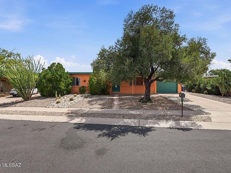 9871 E Sellarole Rd photo 2
