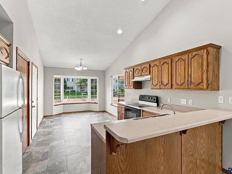 1400 E Northstar Ln photo 3