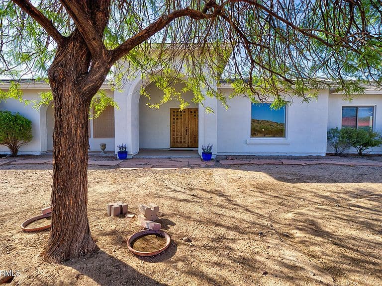 20701 W BLACK KNOB Street photo 3