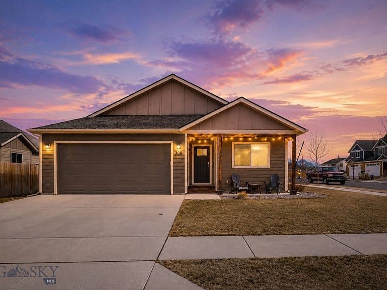 300 Crockett Way photo 1