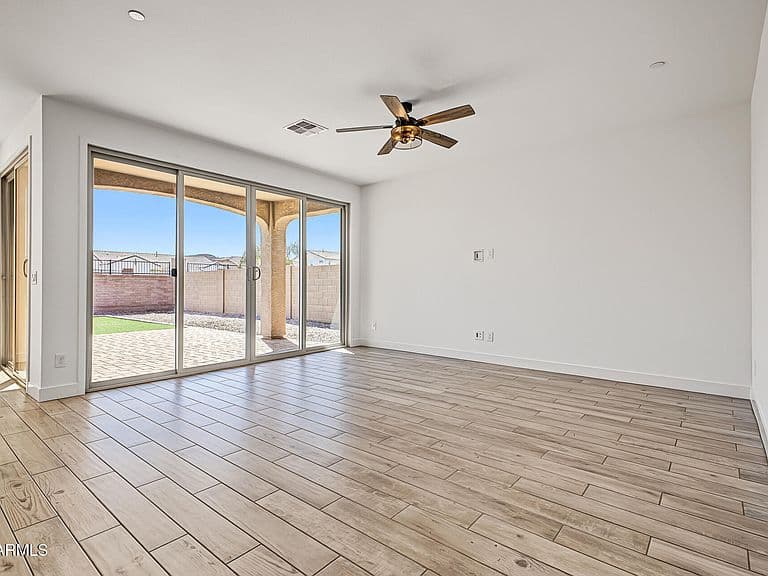 13165 W CRESTVALE Drive photo 4