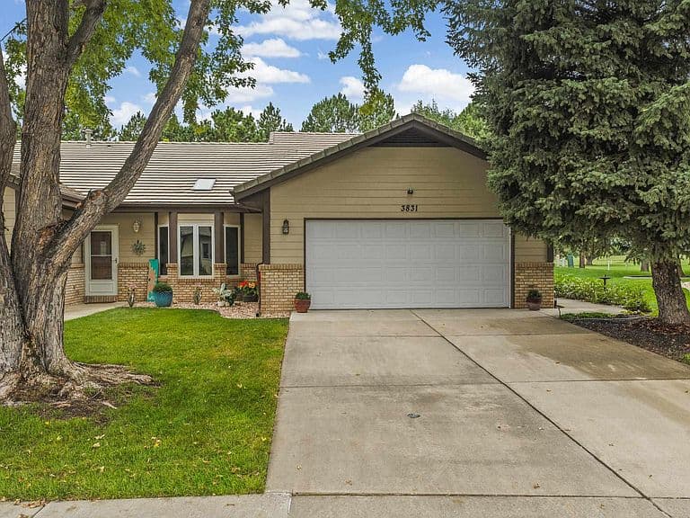 3831 Back 9 Dr photo 1