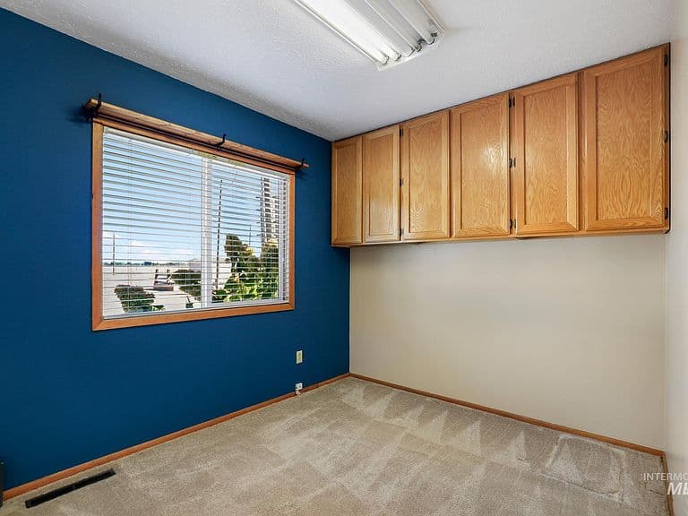 153 N Highway 24 photo 5