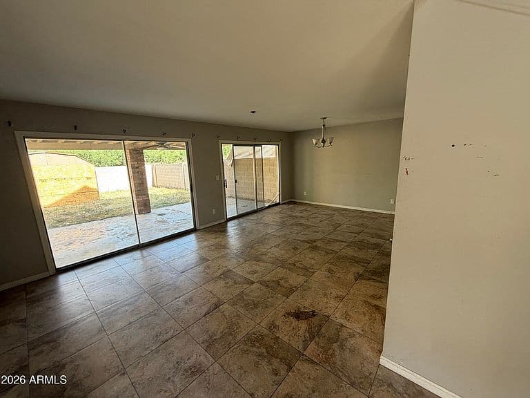 10639 N 63RD Drive photo 4