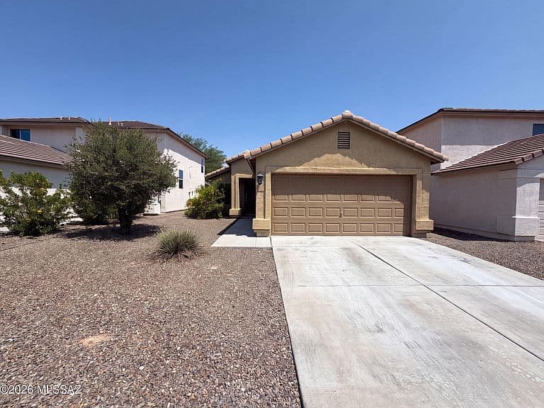 850 W Calle Arroyo Norte photo 1
