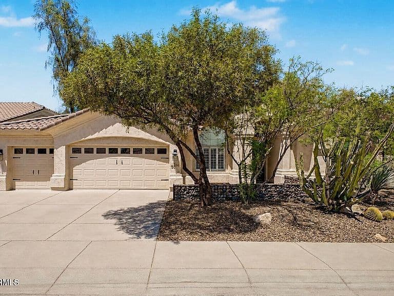 6034 E ANDERSON Drive photo 3