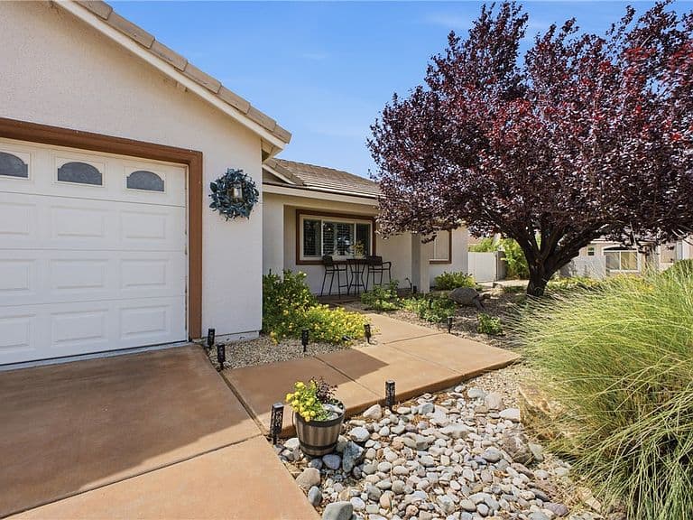 3877 Henry Fonda Way photo 3
