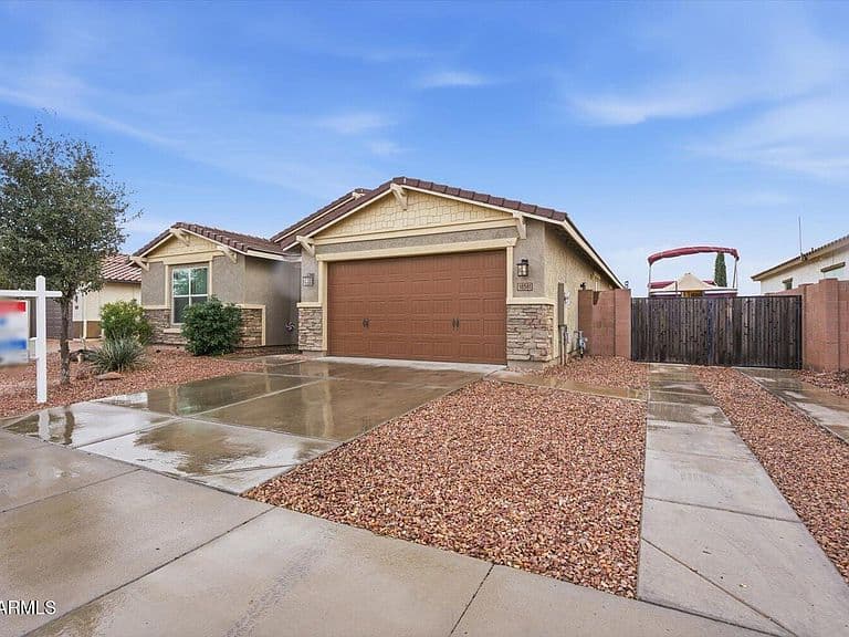 18581 W College Dr photo 1