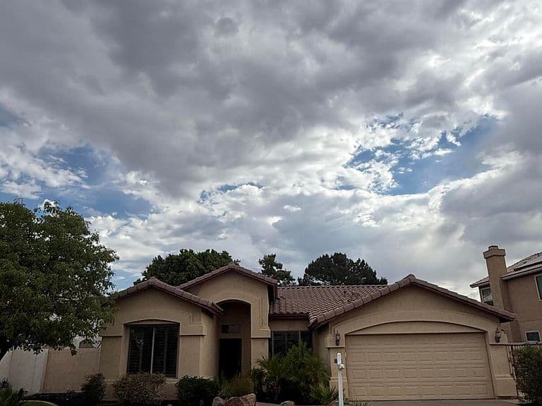 312 W ANGELA Drive photo 1