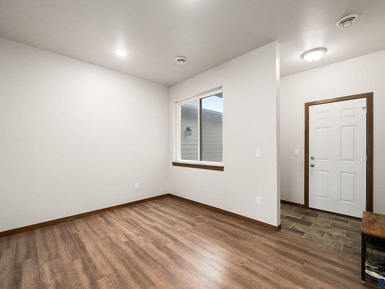 6102 S Alki Pl photo 2