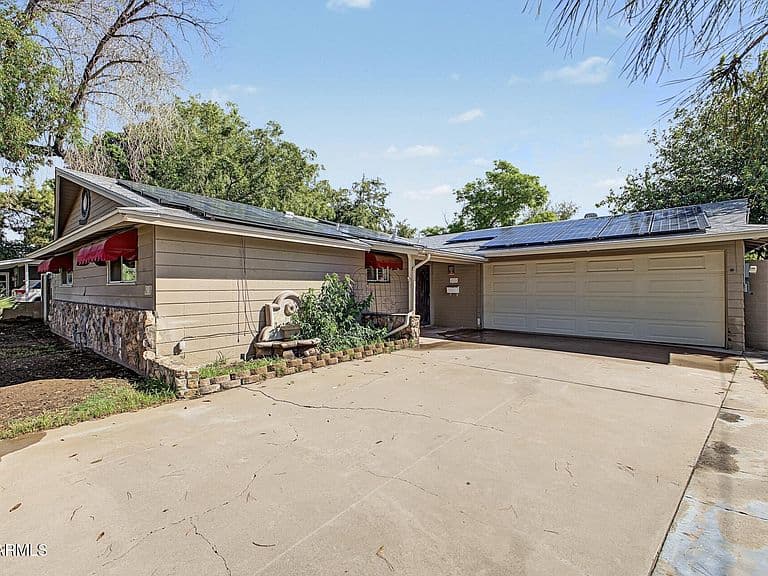 6319 N 13TH Place photo 5