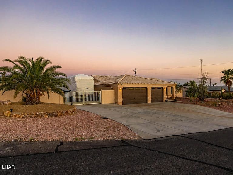 3692 Indian Peak Dr photo 1