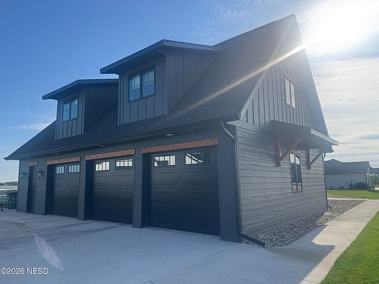 3342 N Pelican Ln photo 3