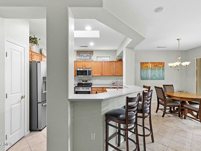 15243 W SPRINGLEAF Way photo 3