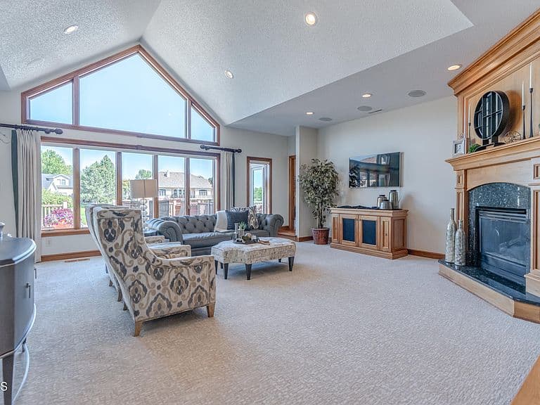 1524 Buccaneer Pl photo 3