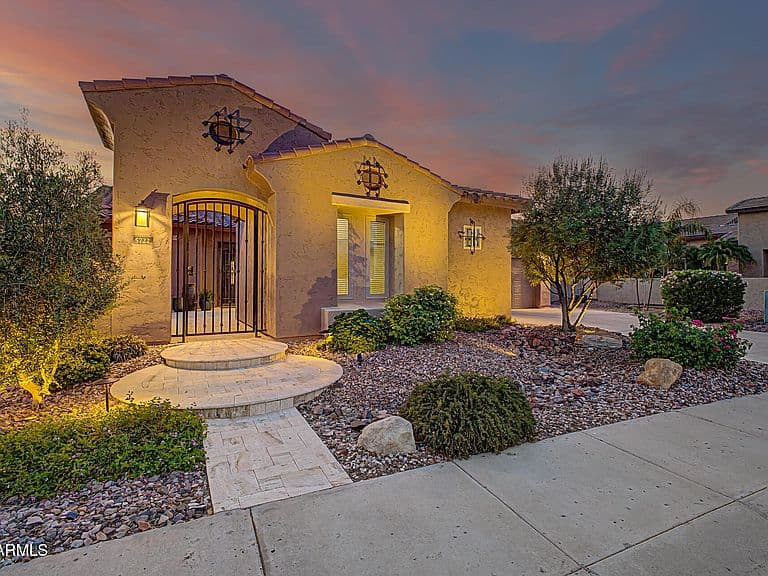 5722 S MESQUITE GROVE Way photo 2