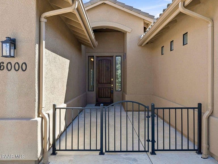 6000 Symphony Dr photo 3