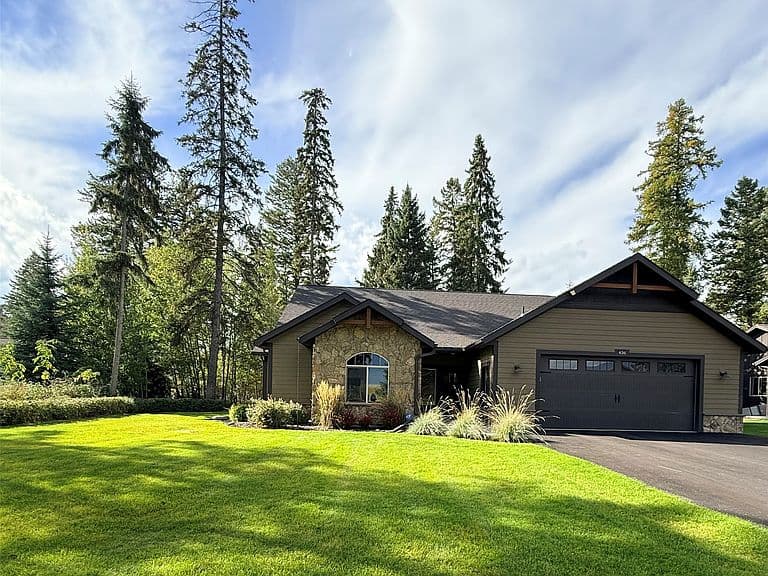 436 Forest Edge Trl photo 2