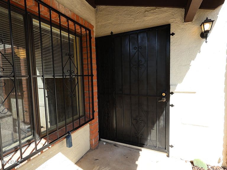 4145 N Via Villas photo 3