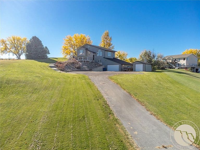 1246 Chipper Ln photo 3