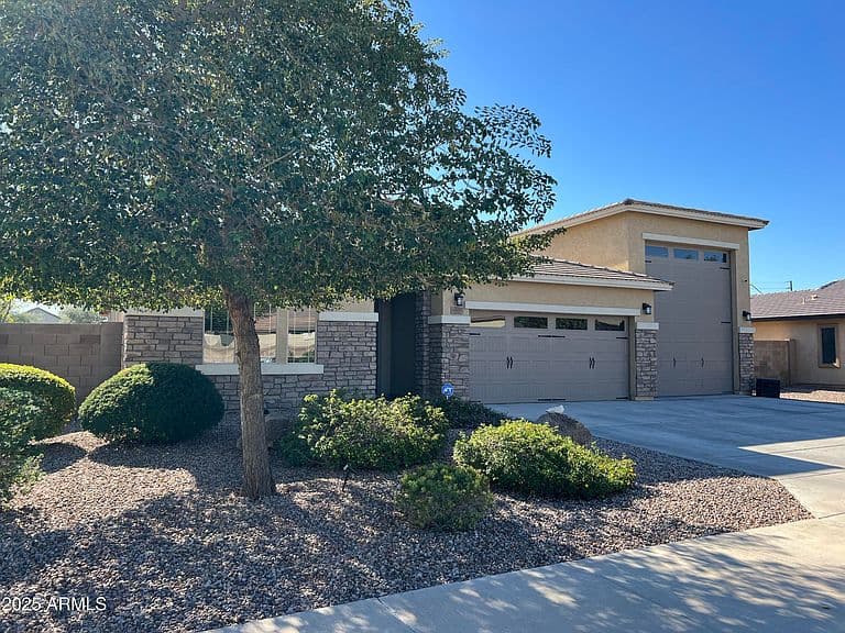 10605 W Catalina Drive photo 3