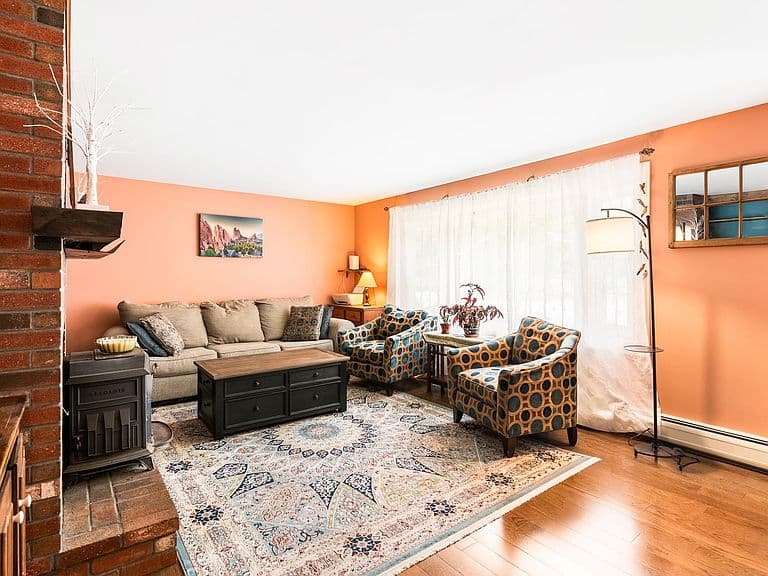 46 Lounsbury Lane photo 5