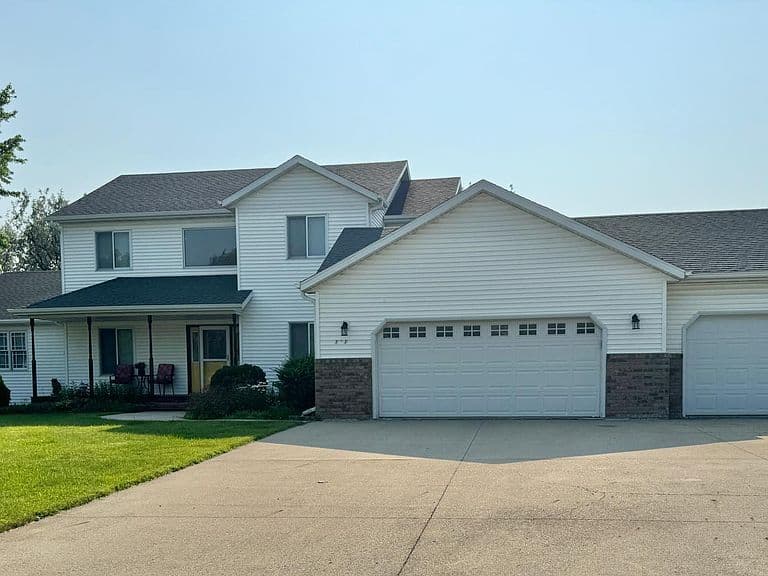 101 Seter Cir SE photo 1