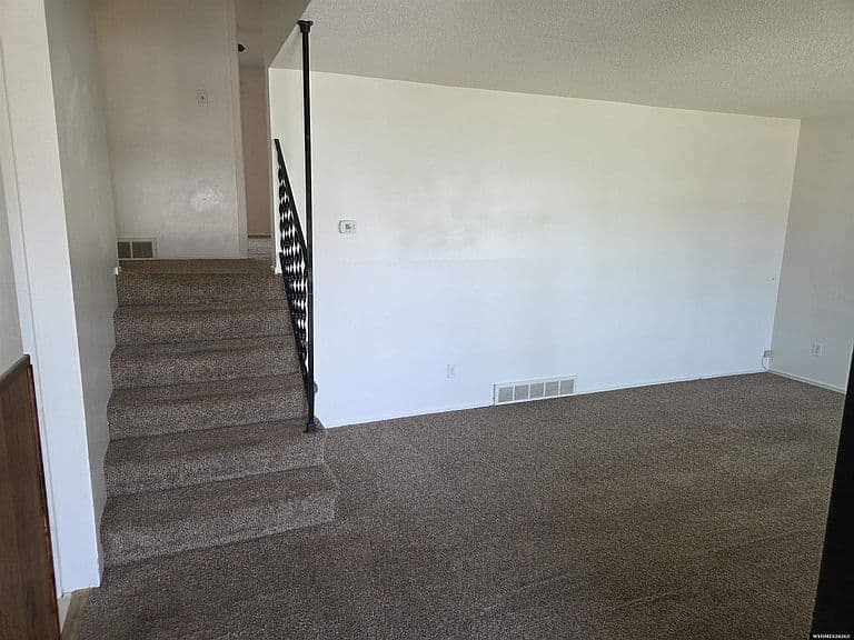 1714 Lennox Ave photo 2