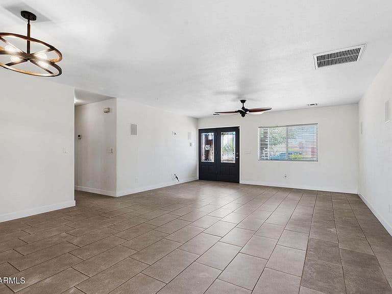 15158 S Country Club Dr photo 3
