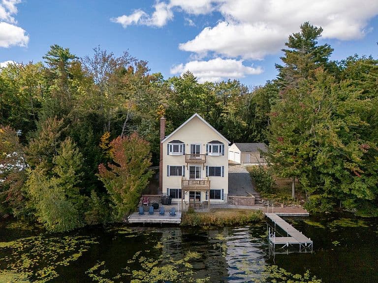 536 Whitney Road photo 2