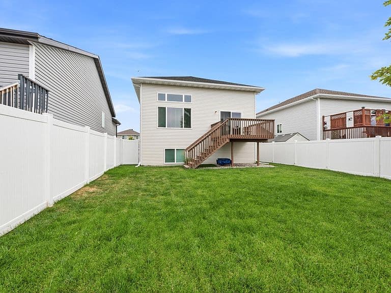 5444 Justice Dr S photo 3
