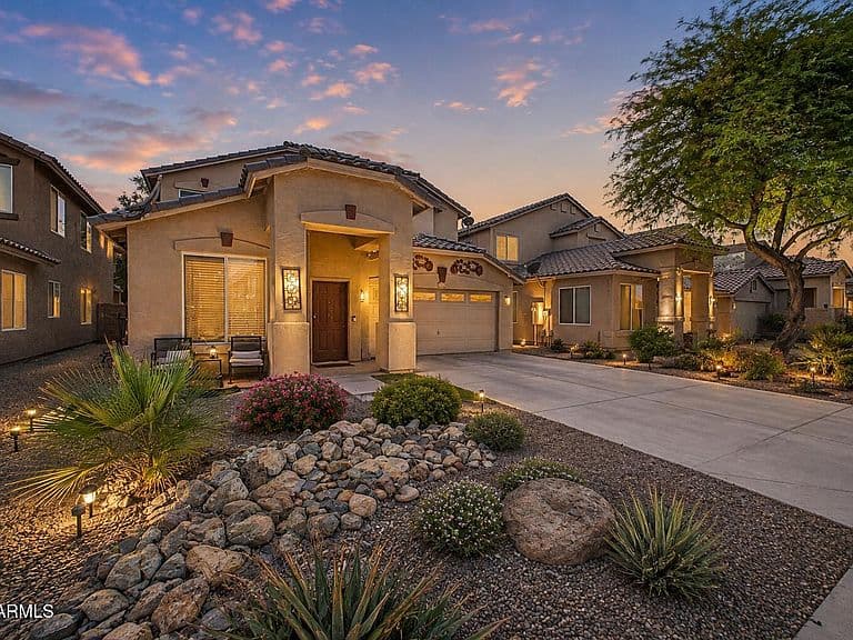 44235 W MCCLELLAND Drive photo 1