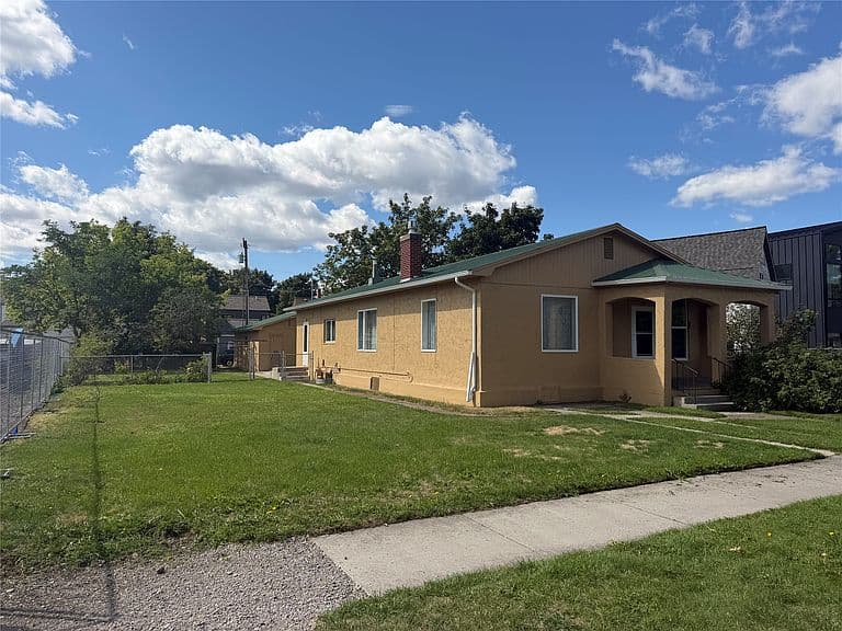 513 Toole Ave photo 2