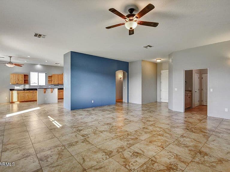 25535 W HUNTER Drive photo 5