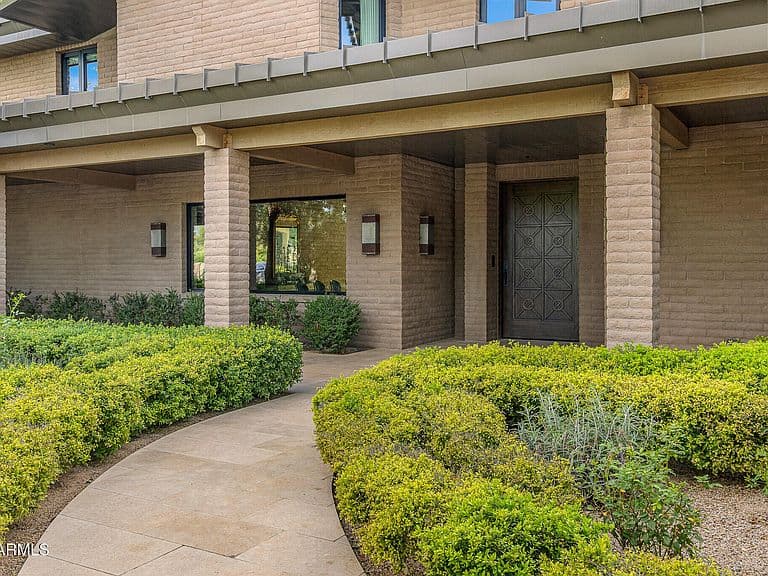 5721 N CASA BLANCA Drive photo 4