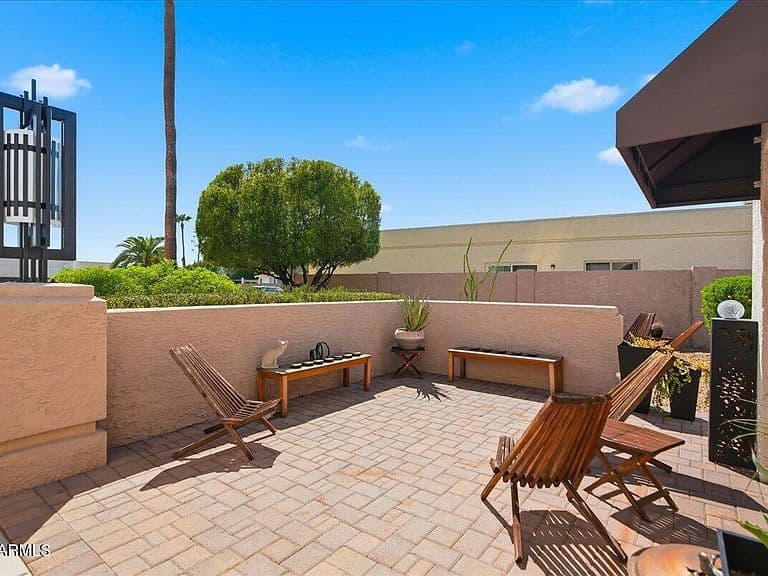 6608 E PHELPS Road E photo 4