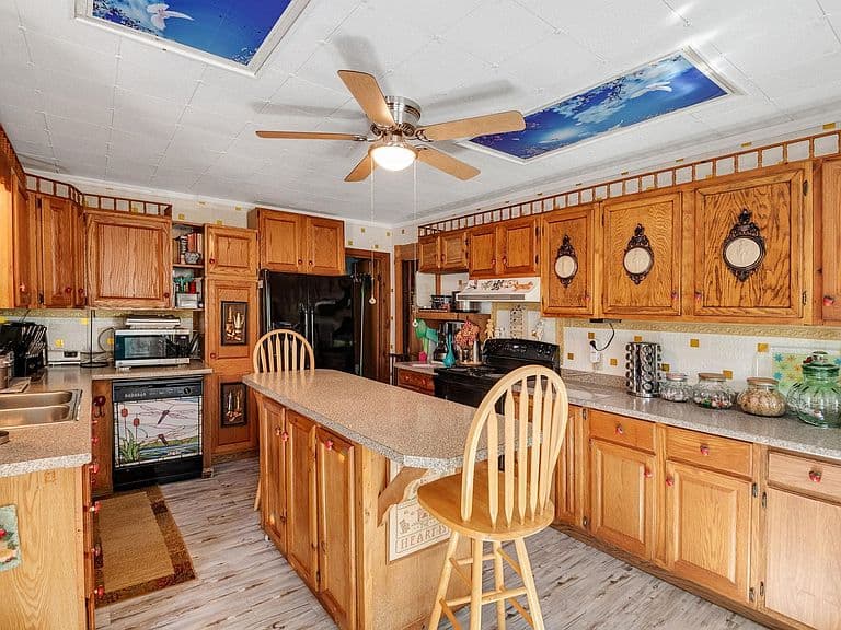 3081 Perry Hill Road photo 5