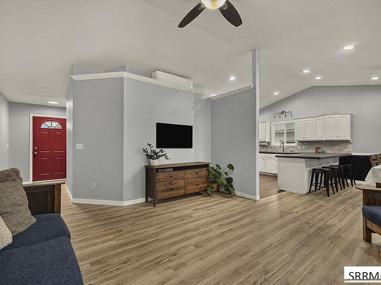 235 N 4135 E photo 5