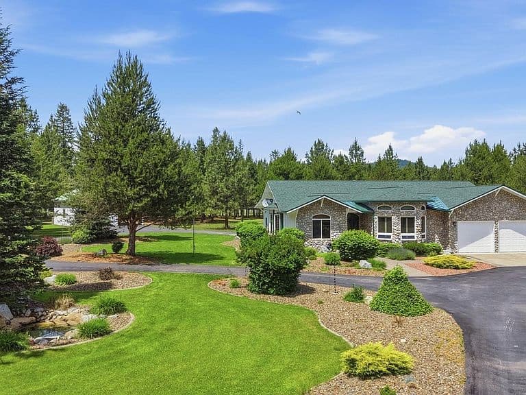 573 Tam Tam Dr photo 5