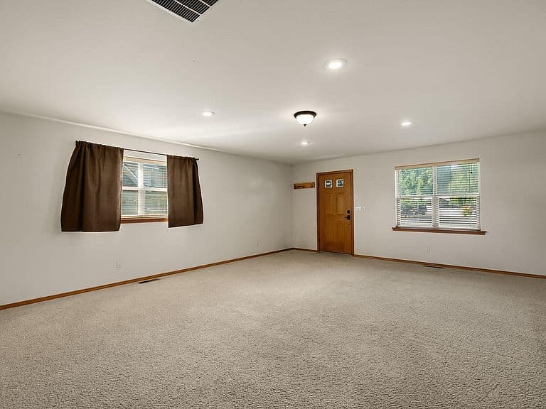 126 Rebeccas Way photo 5