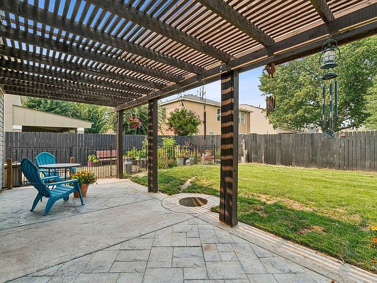 168 E Willow Creek Dr photo 4