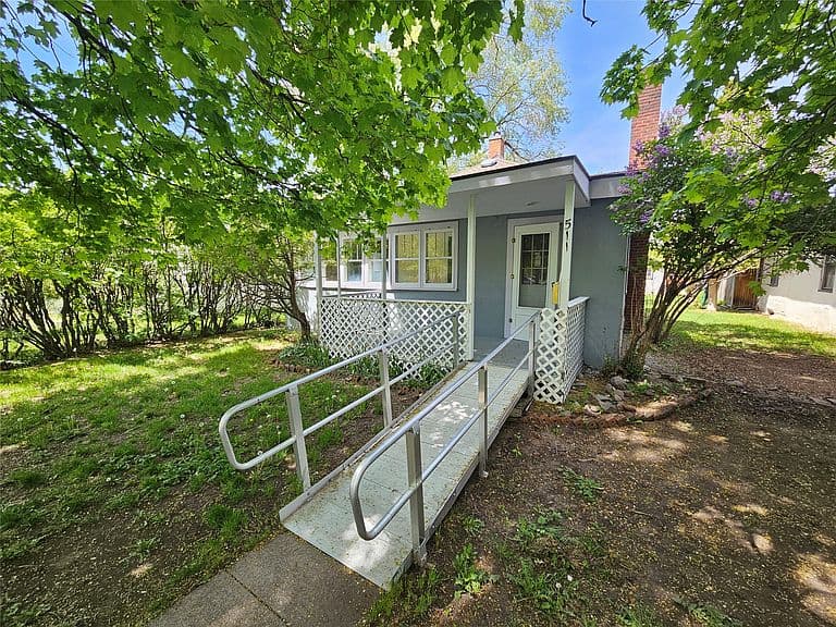 511 Cleveland St photo 1